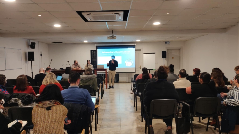 90fb2051-57fc-48a4-a843-a3354b31047b